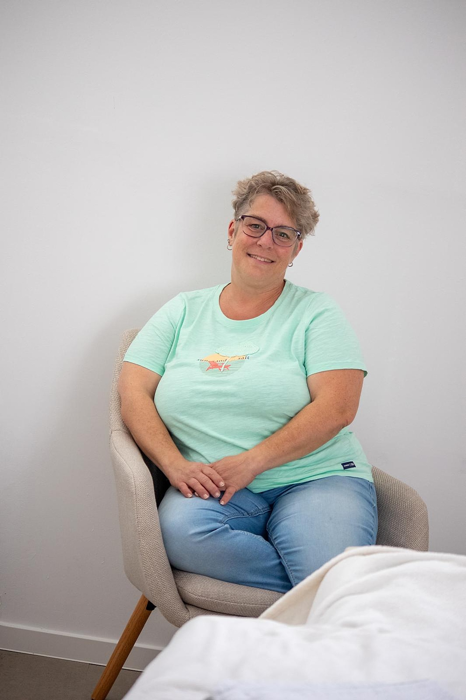 Kirsten Asal in ihrem Behandlungsraum